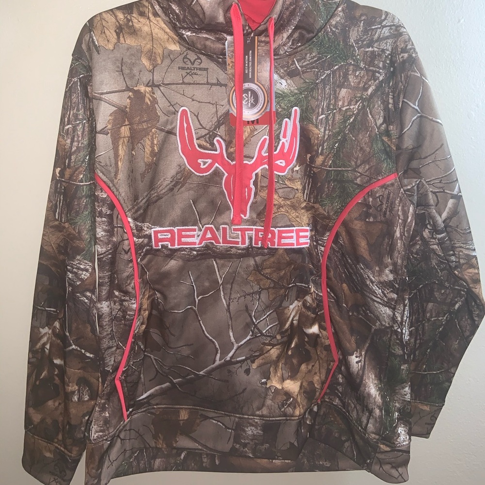 Real tree woman’s pink and camo print hoodie NWT